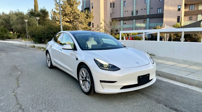 Tesla Model 3 Long Range