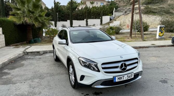 Mercedes-Benz GLA 180