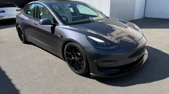 Tesla Model 3 Long Range